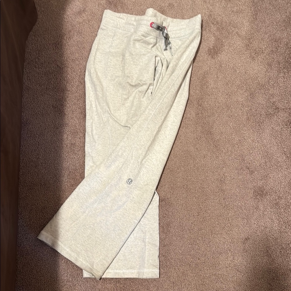 Women’s Lululemon Light Gray Wide Leg Pants